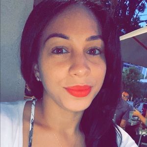 Meet your Posher, Emma